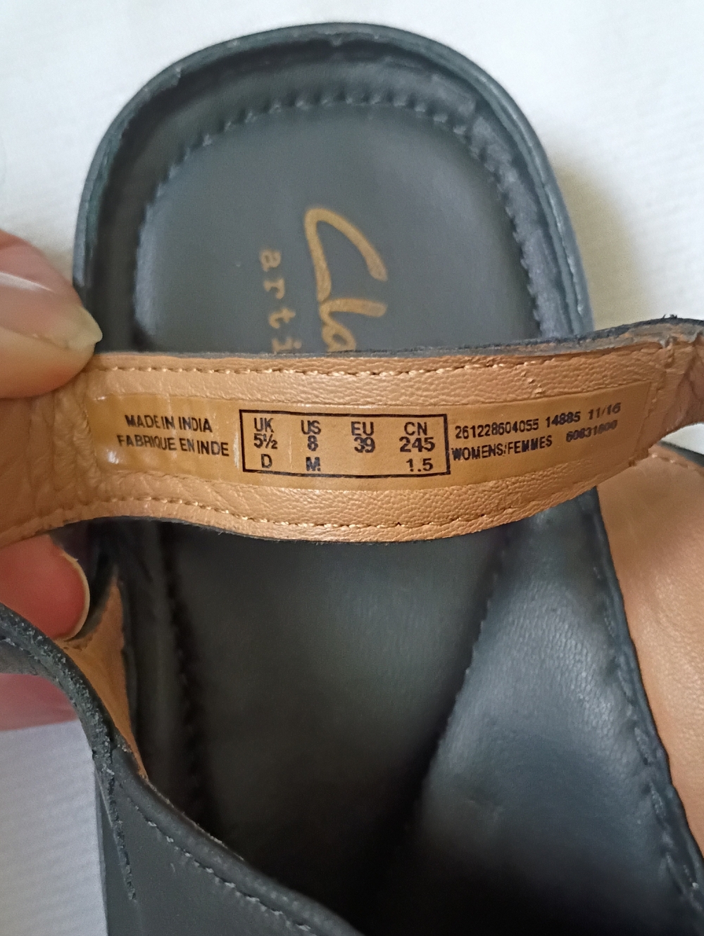 Artisan Clark's Black Leather Slides - Picture 6 of 8